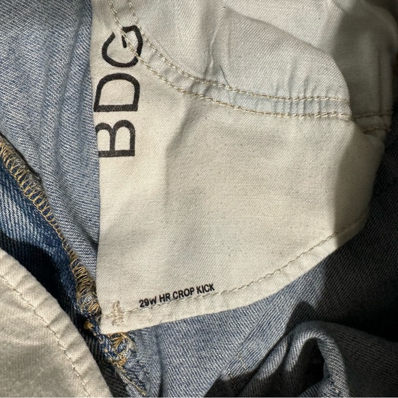 BDG 29W High Rise Crop Kick Jean Women’s 29W - Picture 5 of 8